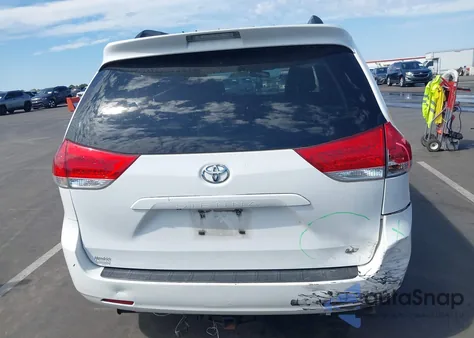 2012 Toyota Sienna Le V6 8 Passenger из США, поврежденный, VIN 5TDKK3DC2CS272608